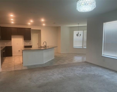 8921 Bison Creek Drive - Photo Thumbnail 3