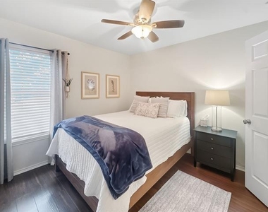 15151 Berry Trail - Photo Thumbnail 13