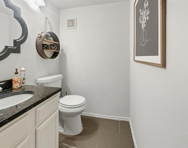 15151 Berry Trail - Photo Thumbnail 8