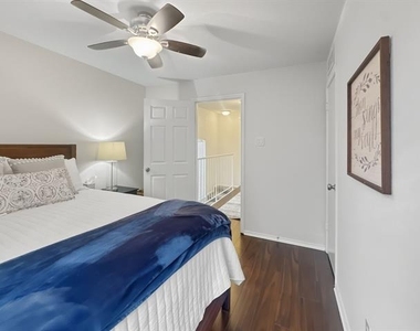 15151 Berry Trail - Photo Thumbnail 14