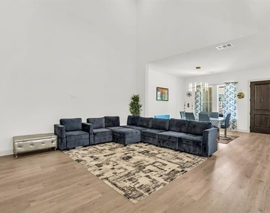 8869 Bailey Street - Photo Thumbnail 18