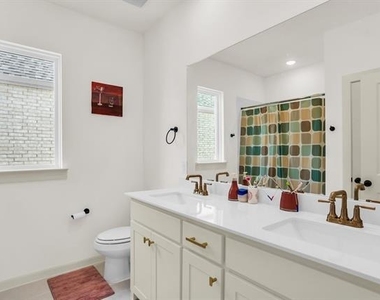 8869 Bailey Street - Photo Thumbnail 30