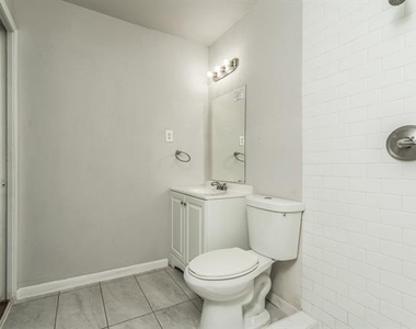 11517 Fernald Avenue - Photo Thumbnail 12