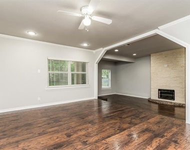 11517 Fernald Avenue - Photo Thumbnail 1