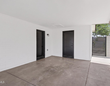 5407 W Holly Street - Photo Thumbnail 3