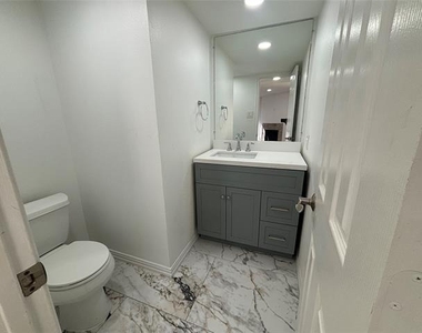 8400 Hickory Street - Photo Thumbnail 17