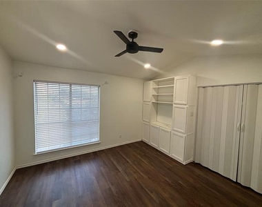 8400 Hickory Street - Photo Thumbnail 9