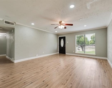 1732 Delaford Court - Photo Thumbnail 8