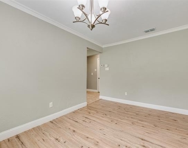 1732 Delaford Court - Photo Thumbnail 20