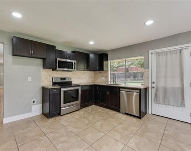 1732 Delaford Court - Photo Thumbnail 10