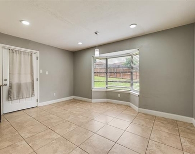 1732 Delaford Court - Photo Thumbnail 13