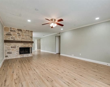 1732 Delaford Court - Photo Thumbnail 5