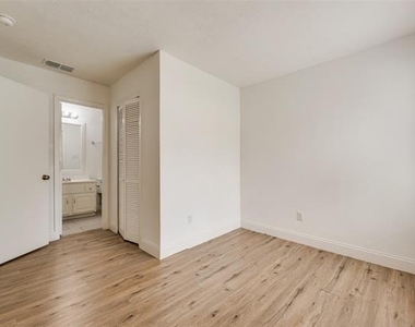 1732 Delaford Court - Photo Thumbnail 27