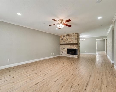 1732 Delaford Court - Photo Thumbnail 4