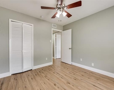 1732 Delaford Court - Photo Thumbnail 21