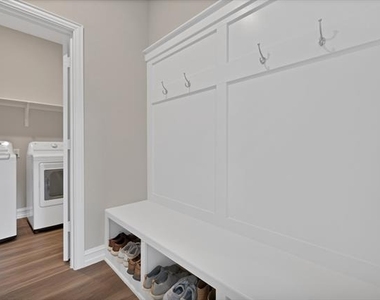 758 Creekwater Lane - Photo Thumbnail 15