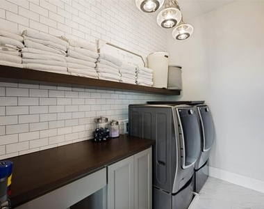 7820 Merit Lane - Photo Thumbnail 30