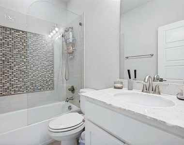 7820 Merit Lane - Photo Thumbnail 23