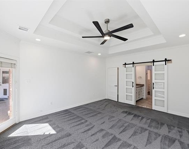 1109 Travis Court - Photo Thumbnail 19