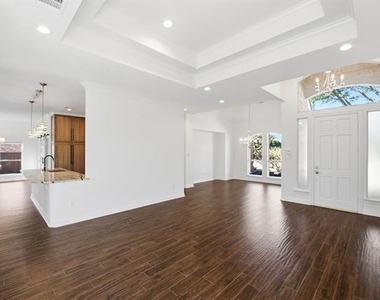 1109 Travis Court - Photo Thumbnail 16