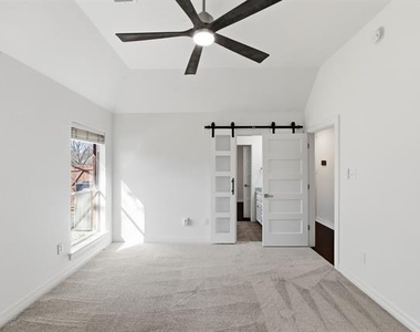 1109 Travis Court - Photo Thumbnail 30