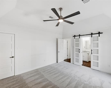 1109 Travis Court - Photo Thumbnail 28