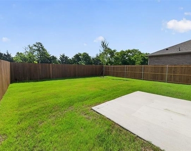 2122 Prairie Lane - Photo Thumbnail 23