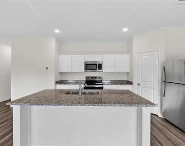 2122 Prairie Lane - Photo Thumbnail 7