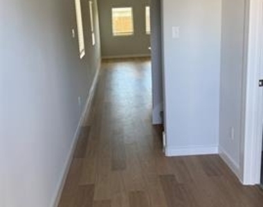 865 River Lane - Photo Thumbnail 3