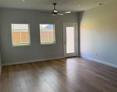 865 River Lane - Photo Thumbnail 6