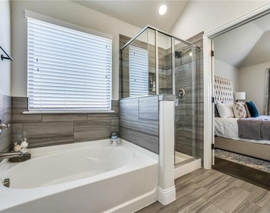 5517 Holloway Hill - Photo Thumbnail 12