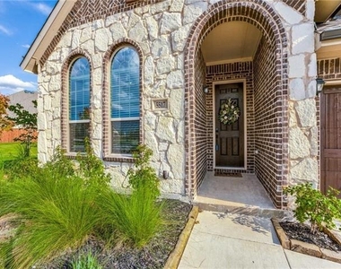 5517 Holloway Hill - Photo Thumbnail 2