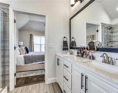 5517 Holloway Hill - Photo Thumbnail 13