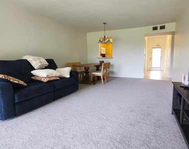 260 Nw 76th Avenue - Photo Thumbnail 4