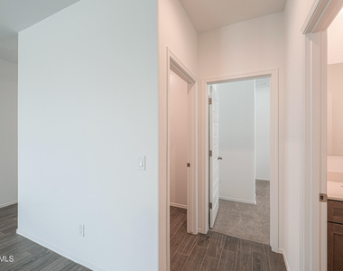 22069 N Dawn View Drive - Photo Thumbnail 25
