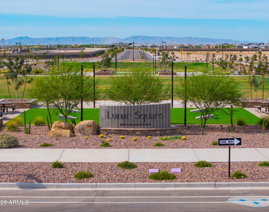 22069 N Dawn View Drive - Photo Thumbnail 47