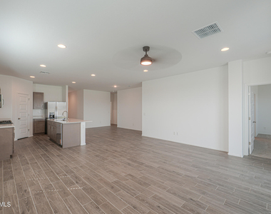 22069 N Dawn View Drive - Photo Thumbnail 15