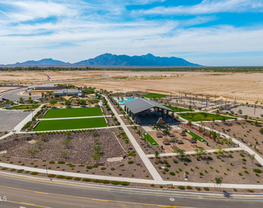 22069 N Dawn View Drive - Photo Thumbnail 48