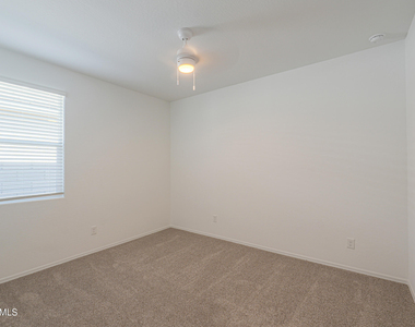 22069 N Dawn View Drive - Photo Thumbnail 23