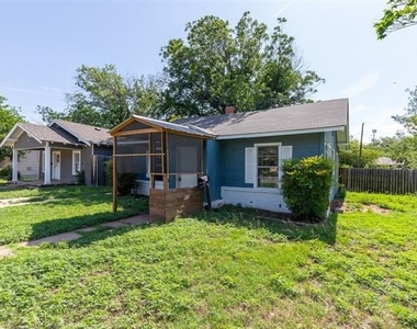 949 Palm Street - Photo Thumbnail 2
