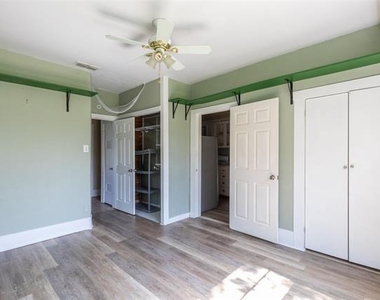 949 Palm Street - Photo Thumbnail 17