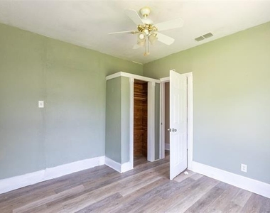 949 Palm Street - Photo Thumbnail 21