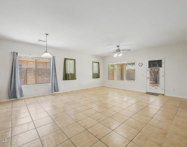 13271 W Clarendon Avenue - Photo Thumbnail 7