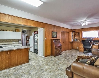1147 W Frey Street - Photo Thumbnail 6