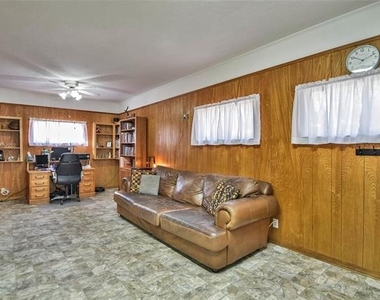 1147 W Frey Street - Photo Thumbnail 8