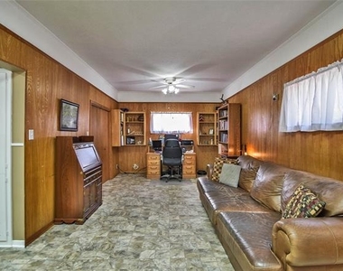 1147 W Frey Street - Photo Thumbnail 9