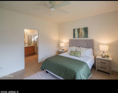 40130 N Thunder Hills Court - Photo Thumbnail 8