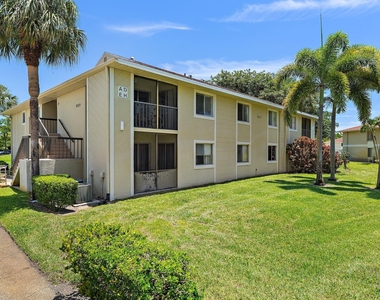 6531 Chasewood Drive - Photo Thumbnail 2