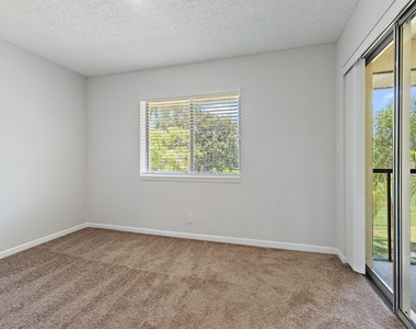 6531 Chasewood Drive - Photo Thumbnail 17