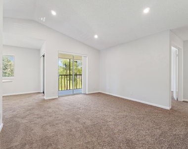 6531 Chasewood Drive - Photo Thumbnail 14